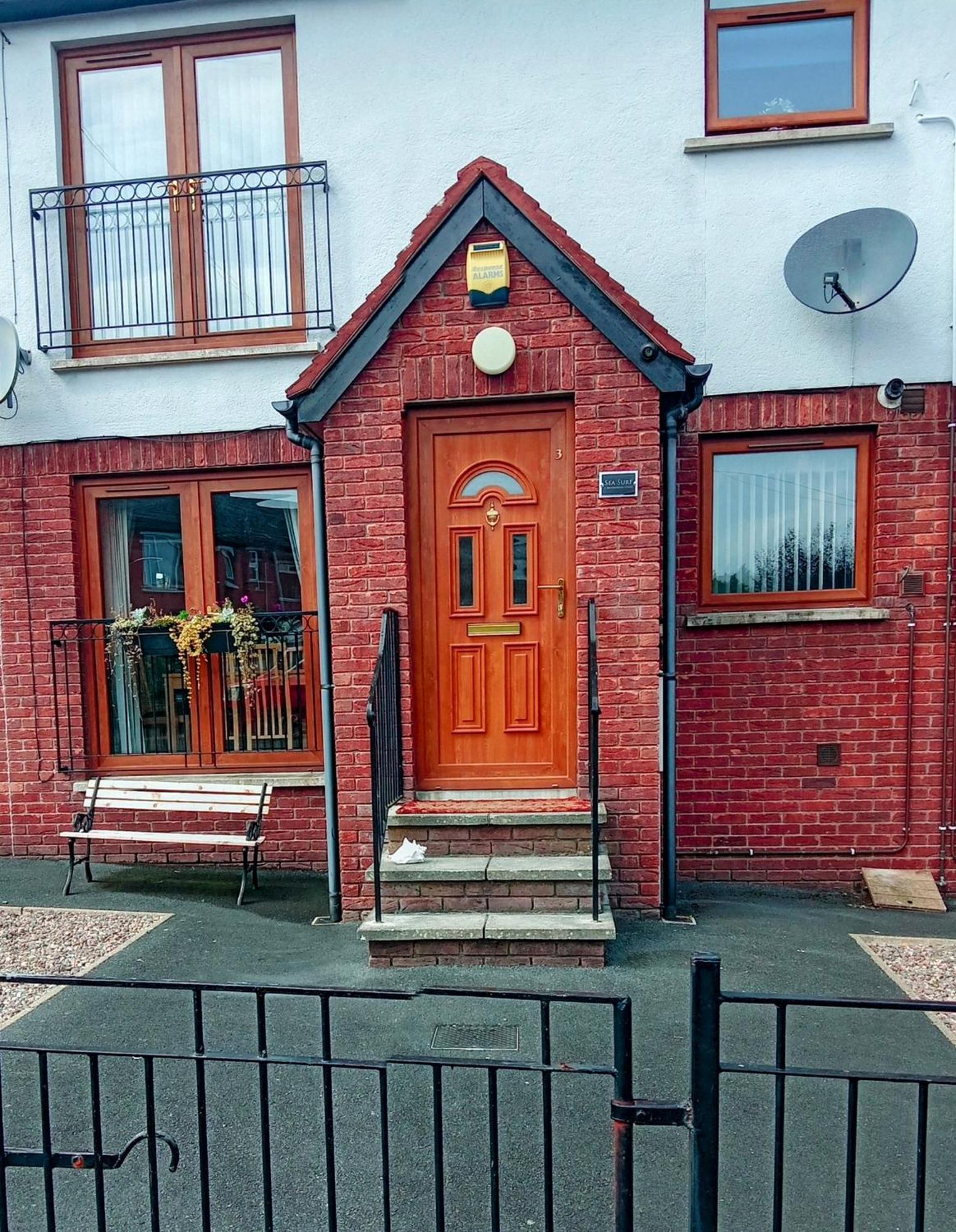 Ferienwohnung Sea Surf Bangor  Exterior foto